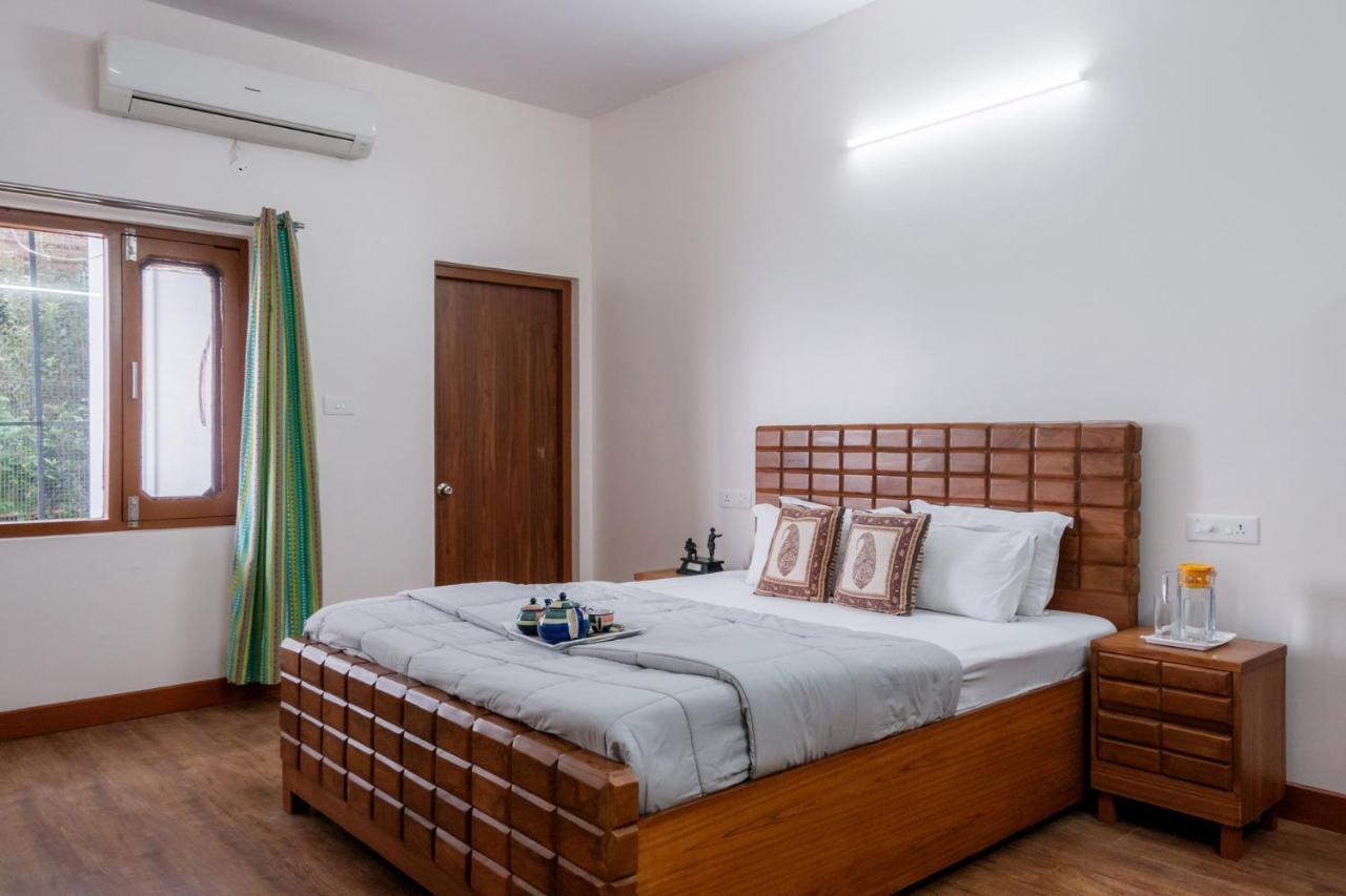 Villa Woodside Meadows By Veo - Part Of Stayvista Kasauli Exteriör bild